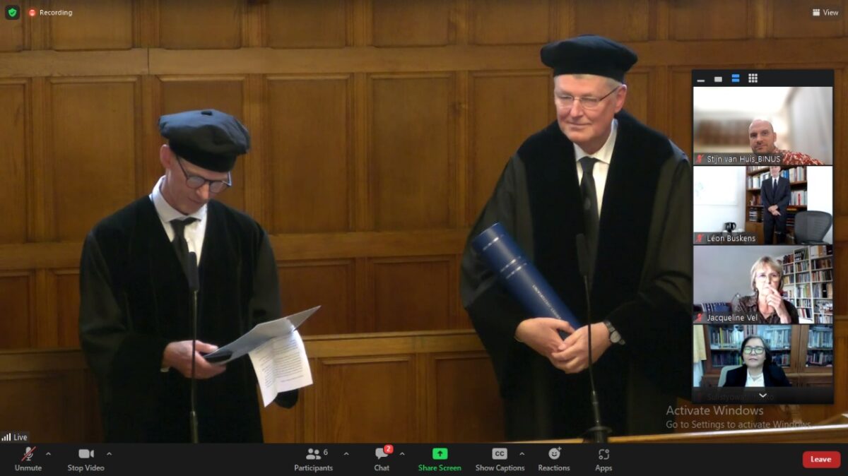 DOSEN BINUS MENJADI ANGGOTA KOMISI UJIAN PROMOSI DI LEIDEN UNIVERSITY