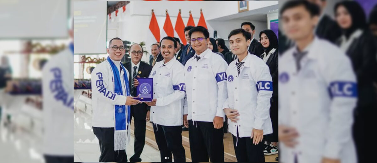 REZA ZAKI MELANTIK PERADI YLC KENDAL