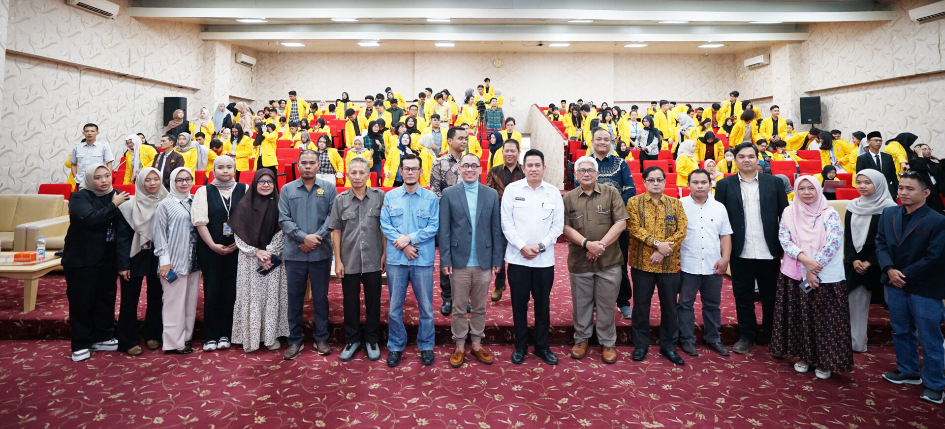 REZA ZAKI MENJADI PEMBICARA SEMINAR NASIONAL HUKUM PARIWISATA DI PROGRAM S2 FAKULTAS HUKUM UNIVERSITAS SRIWIJAYA PALEMBANG