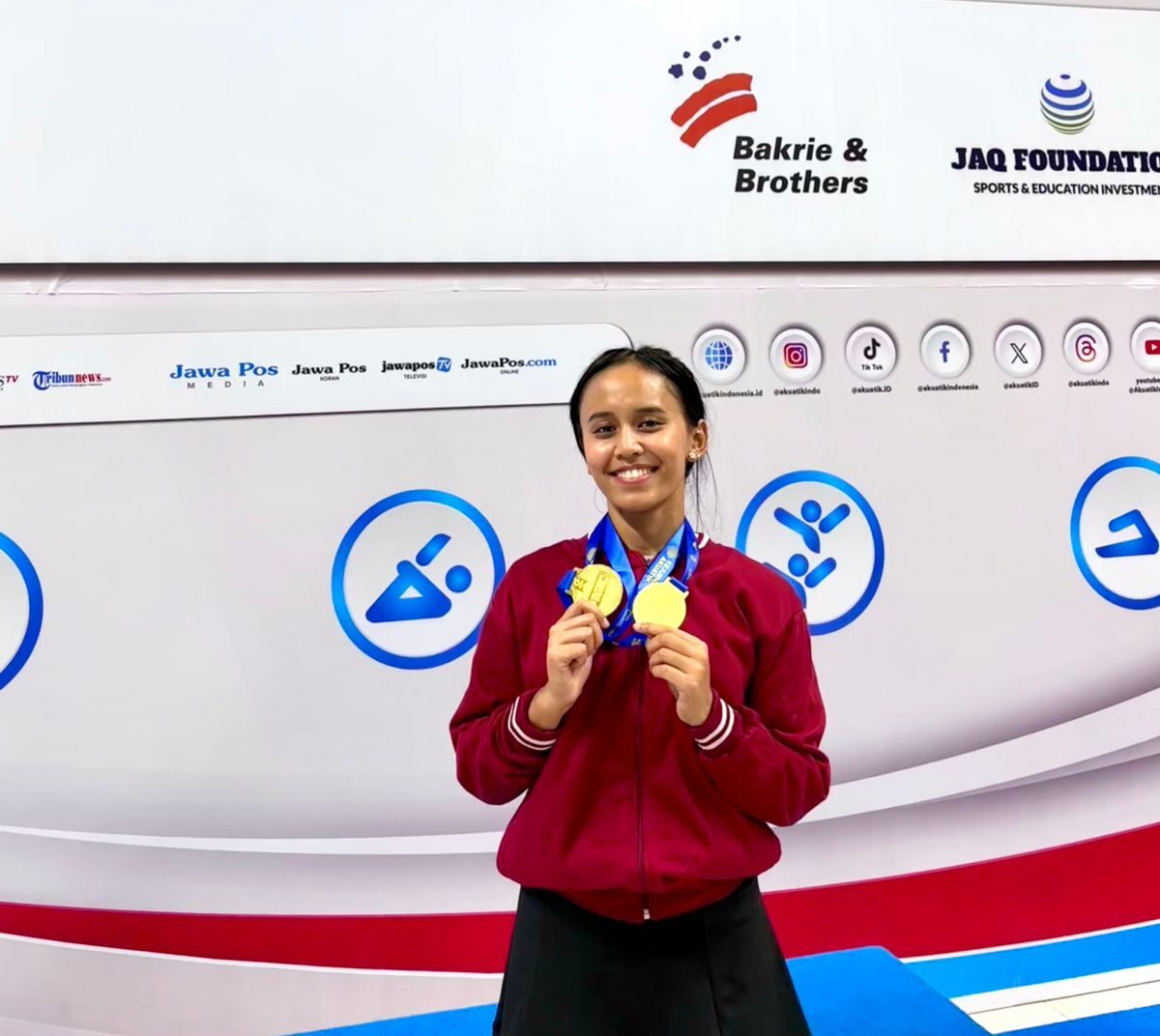 NADIA TASYA HAPSARI MAHASISWA BUSINESS LAW BINUS RAIH MEDALI EMAS DALAM KEJUARAAN NASIONAL AKUATIK 2025